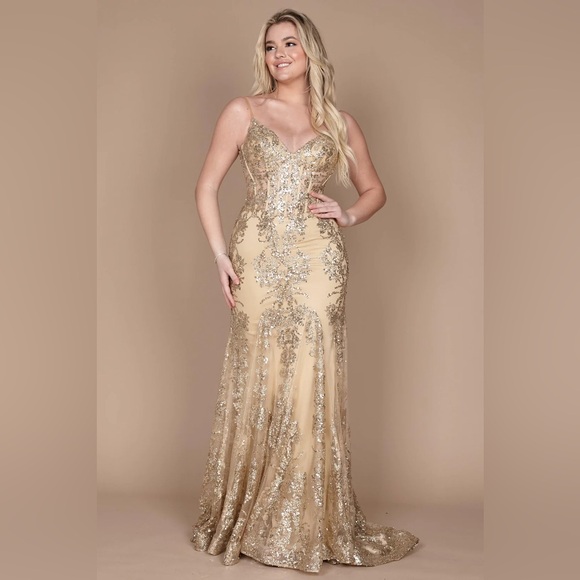 KOS COUTURE - Picture 3 of 4